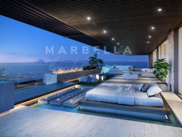 Apartamento en venta Estepona