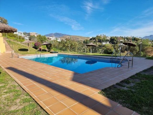 Apartamento en venta Estepona