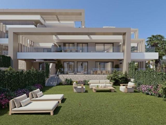 Apartamento en venta Estepona