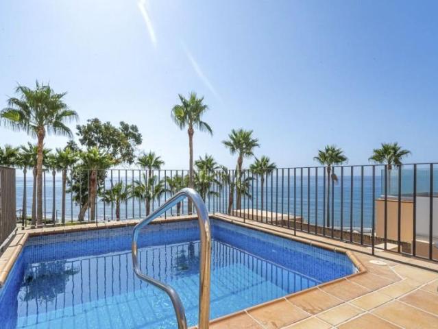 Apartamento en venta Estepona