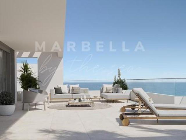 Apartamento en venta Estepona