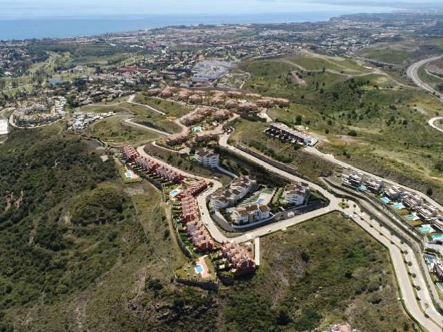Apartamento en venta Estepona