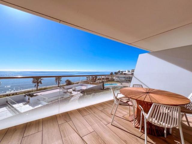 Apartamento en venta Estepona