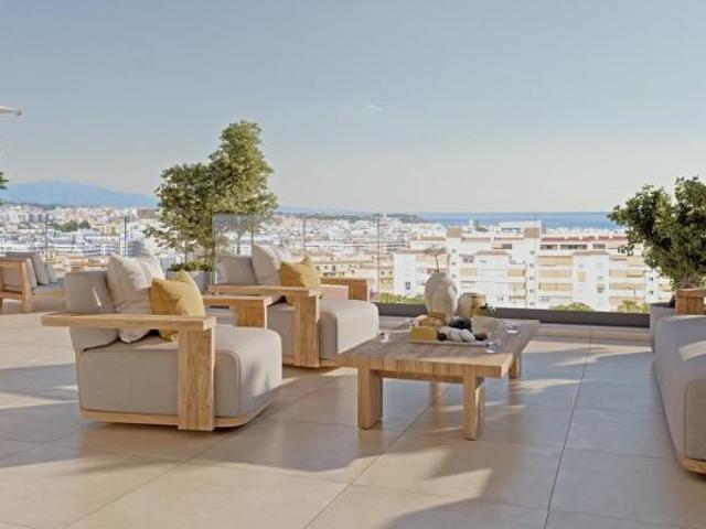 Apartamento en venta Estepona