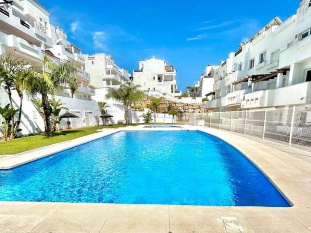 Apartamento en venta Estepona