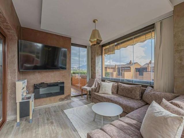 Apartamento en venta Estepona