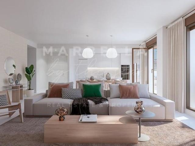 Apartamento en venta Estepona