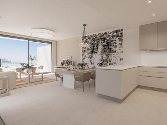 Apartamento en venta Estepona