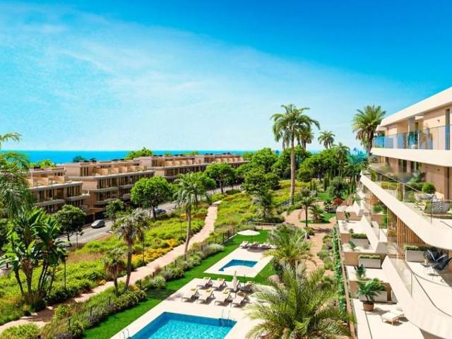 Apartamento en venta Estepona