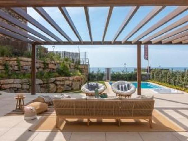 Apartamento en venta Estepona