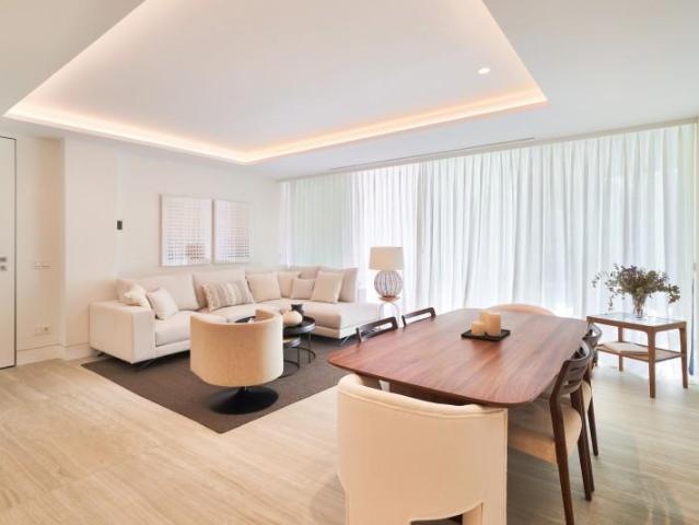 Apartamento en venta Estepona