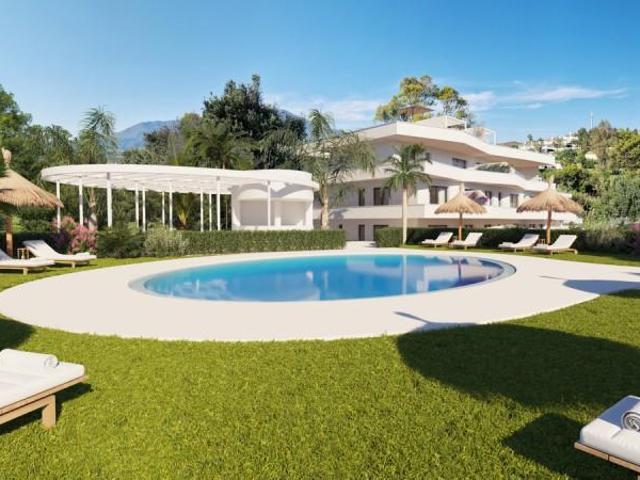 Apartamento en venta Estepona