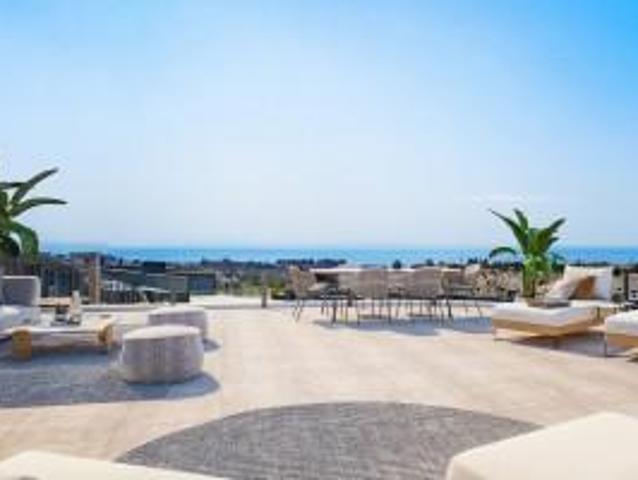 Apartamento en venta Estepona