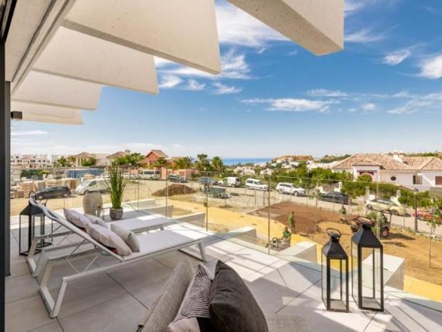 Apartamento en venta Estepona