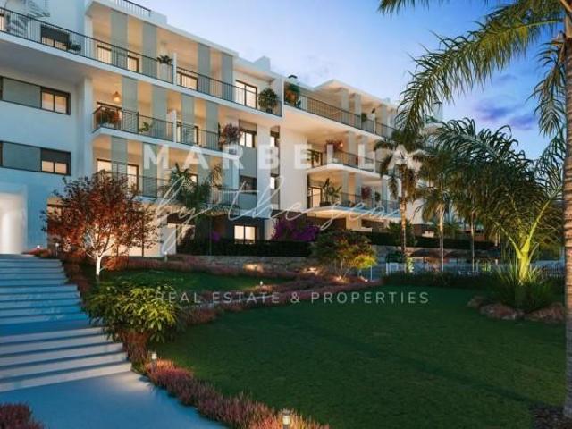 Apartamento en venta Estepona