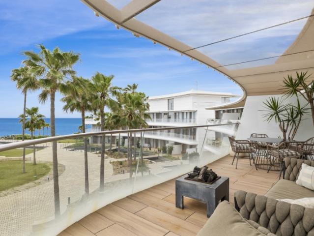 Apartamento en venta Estepona