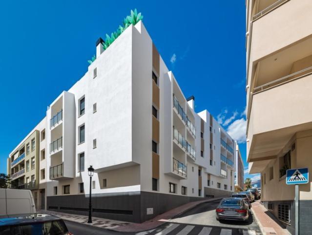 Apartamento en venta Estepona