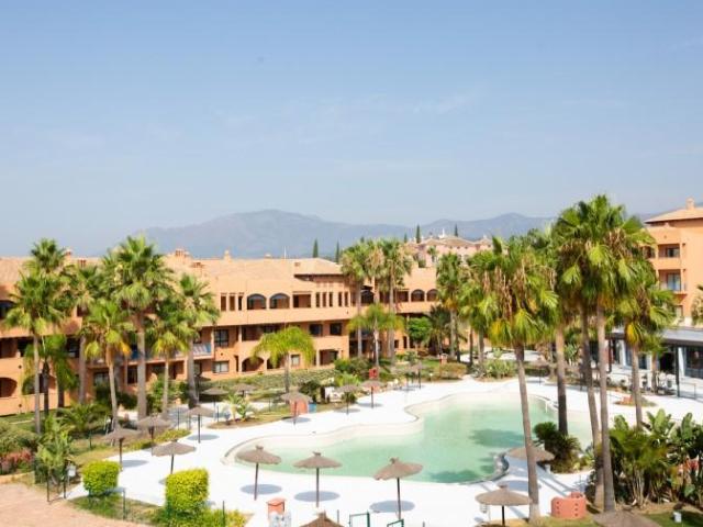 Apartamento en venta Estepona