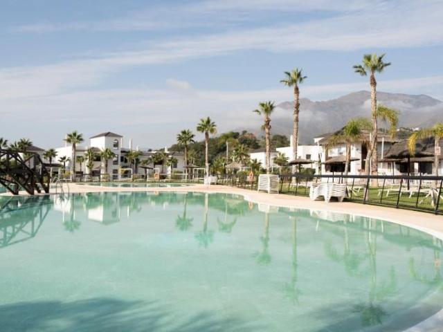 Apartamento en venta Estepona