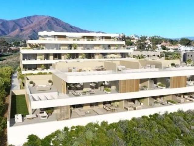 Apartamento en venta Estepona