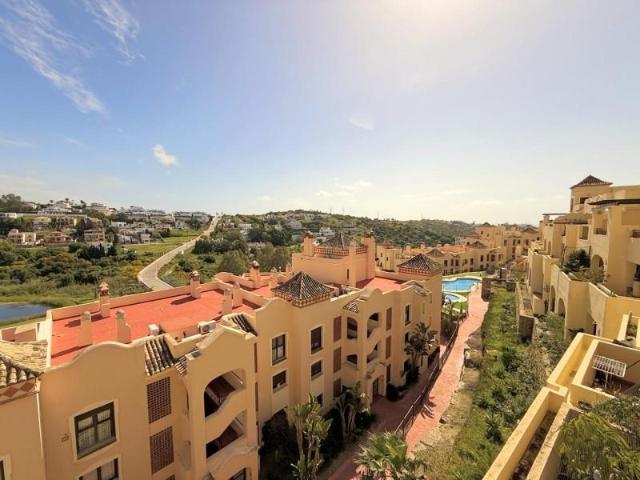 Apartamento en venta Estepona