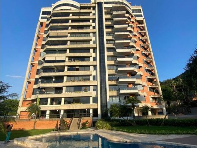 Apartamento en venta La Defense Altos de Guataparo Valencia