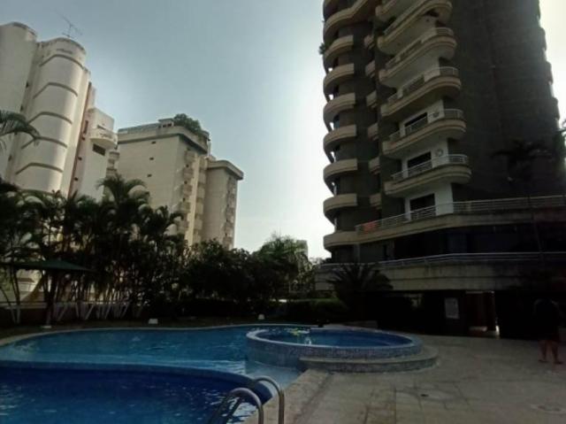 Apartamento en venta La Guaira en el Caribe 2h/2b/2E