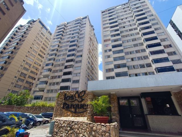 Apartamento en Venta Res Los Parques Santa Fe Norte Caracas