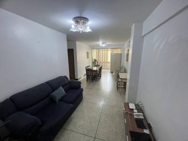 Apartamento en Venta, Res. Maori, Urb. La Barraca, Maracay