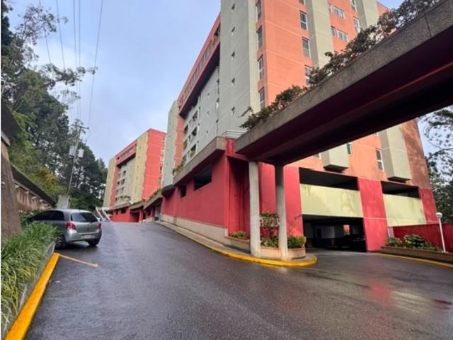 Apartamento en venta Resd La Neblina Torre A Las Minas San Antonio