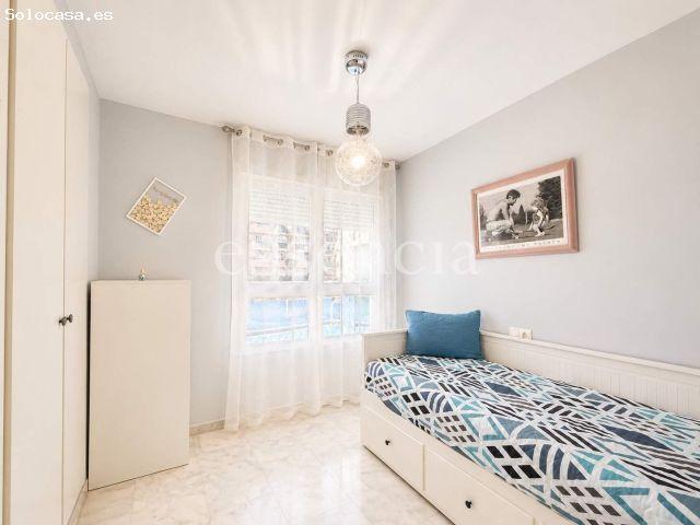 Apartamento en Villajoyosa. ¡Gran terraza y 3 dormitorios con 1 garaje incluido, y otro opcional! A