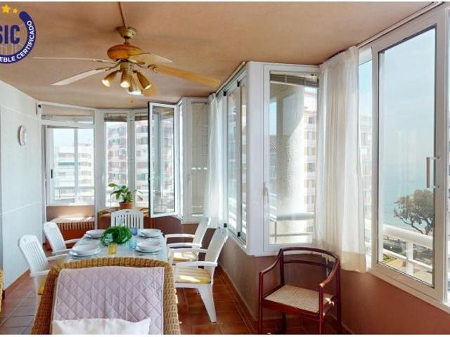 Apartamento en Zona Heliopolis con terraza de 37 m2 y vistas a la playa en Benicasim