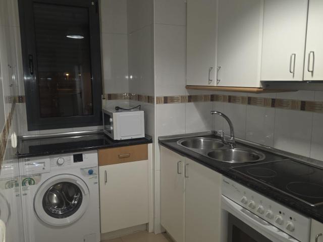 APARTAMENTO EN ALQUILER
