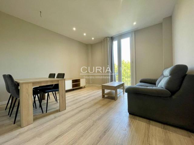 Apartamento en alquiler temporal FRENTE AL RIO CON AGUA INCLUIDA para PAREJA