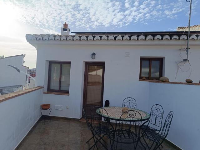 APARTAMENTO EN ALQUILER TEMPORAL POR 600 €/MES EN VILLANUEVA DEL ROSARIO Málaga
