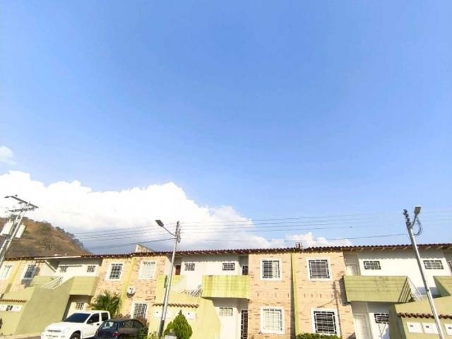 Apartamento en alquiler | TURMERO, MARACAY