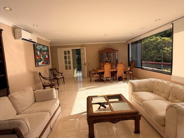 Apartamento en Alquiler Ubicado en Colinas de Valle Arriba