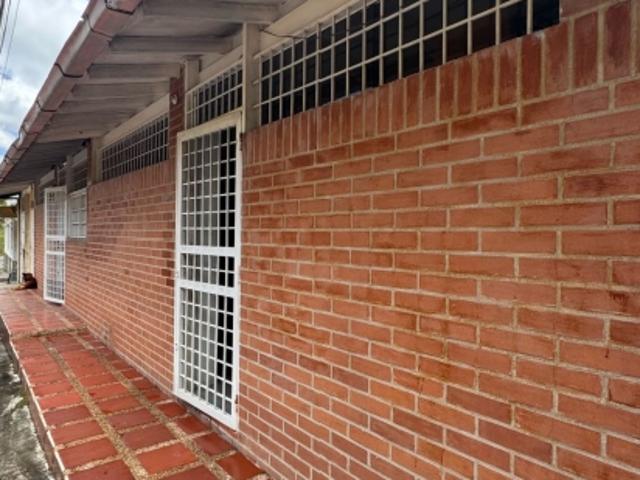 Apartamento en alquiler Urb. Sant Omero