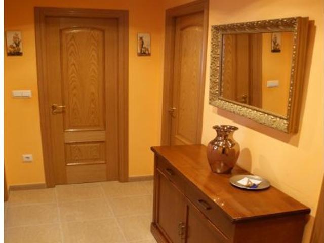APARTAMENTO EN ALQUILER, ZONA FLORES DEL SIL
