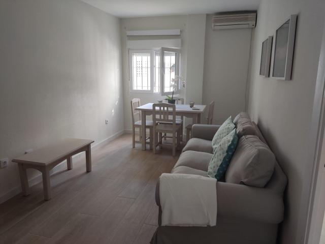 APARTAMENTO EN ALQUILER ANUAL EN EL CENTRO DE EL PUERTO DE SANTA MARIA