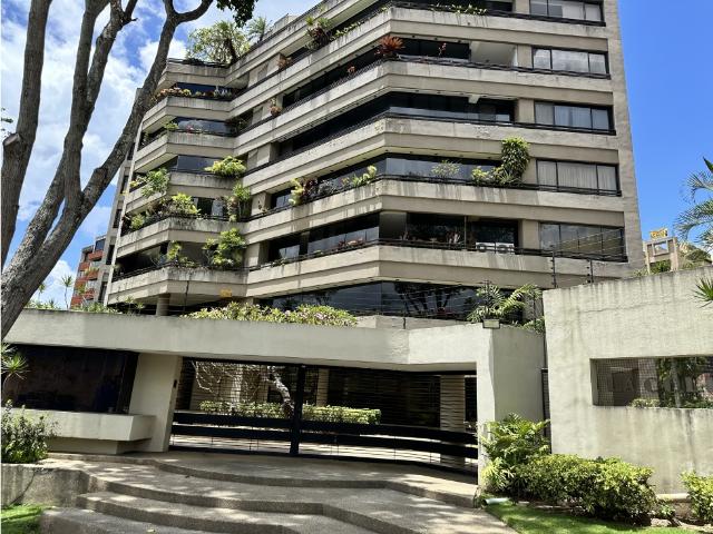 Apartamento en alquiler Colinas de Valle Arriba 245m2