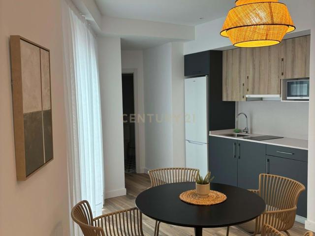APARTAMENTO EN ALQUILER DE DOS DORMITORIOS JUNTO AL MAR