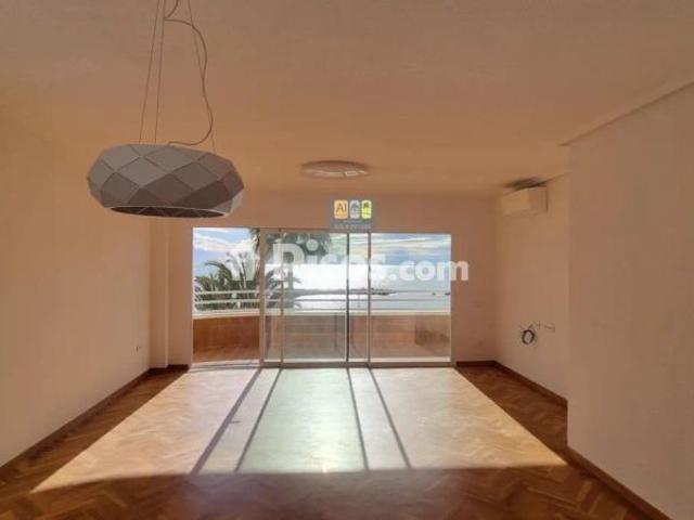 Apartamento en alquiler en 1A Linea