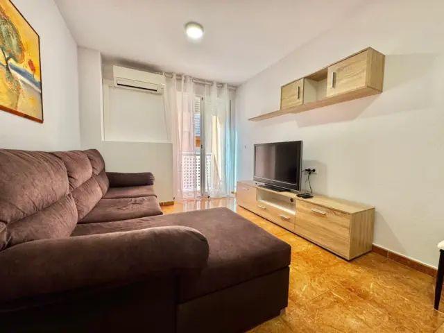 Apartamento en alquiler en Torre Guil