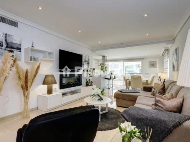 Apartamento en alquiler en Urbanización Dominion Beach, 3
