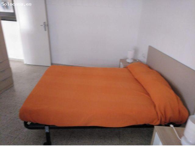 Apartamento en Alquiler en Valencia de las Torres, Valencia