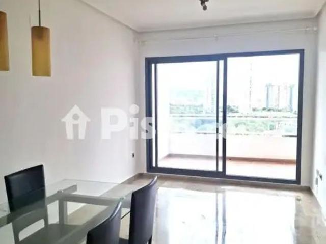 Apartamento en alquiler en Via Parque