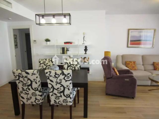 Apartamento en alquiler en Zona del Castillo de Sohail