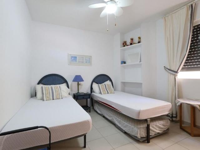 Apartamento en alquiler en Aguamarina – Orihuela Costa. Vistas al mar