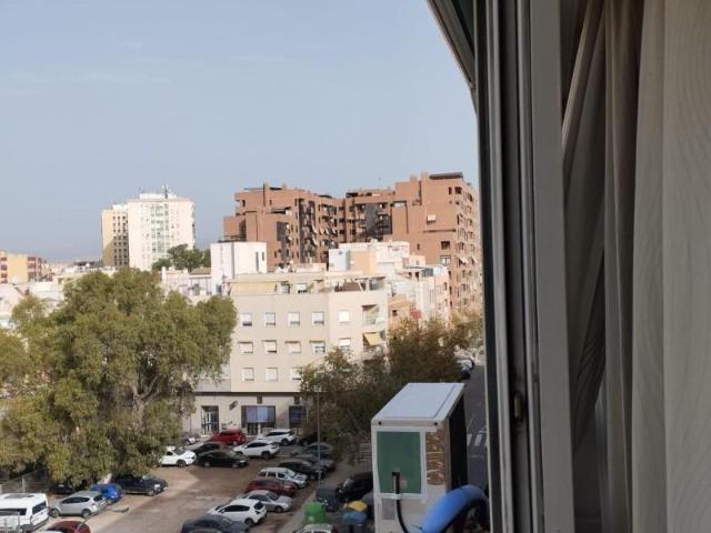 Apartamento en alquiler en Alicante, Babel